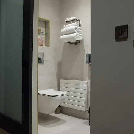 The Bedford Townhouse 4*