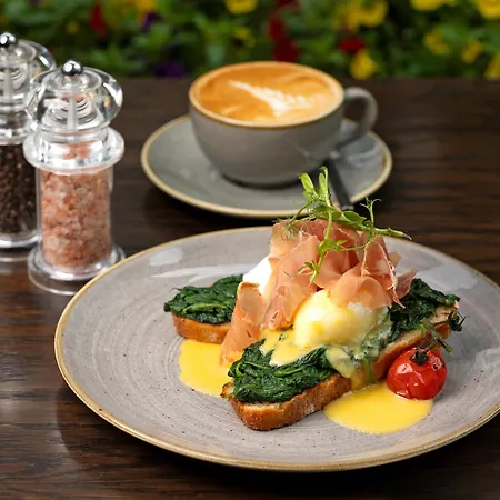 The Bedford Townhouse 4*