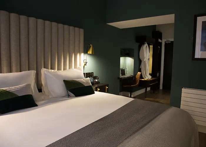 Отель The Bedford Townhouse